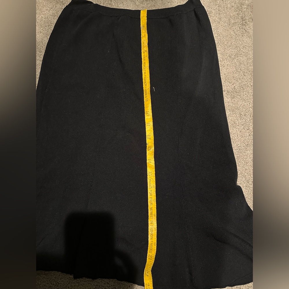 BCBGMaxAzria Classic Black A-Line Skirt - Picture 9 of 10